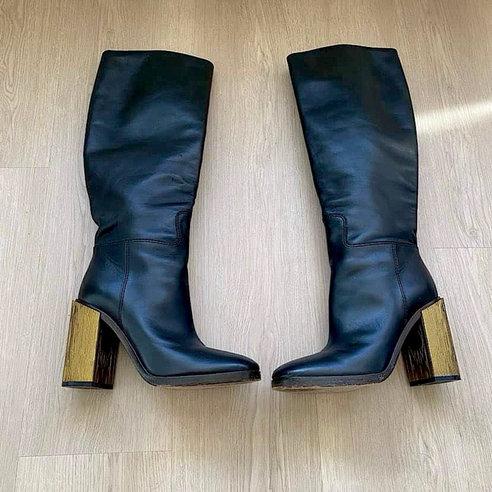 GUCCI WOMEN BOOTS Metallic Gold Heel in size 37.5 - with box and dust bag